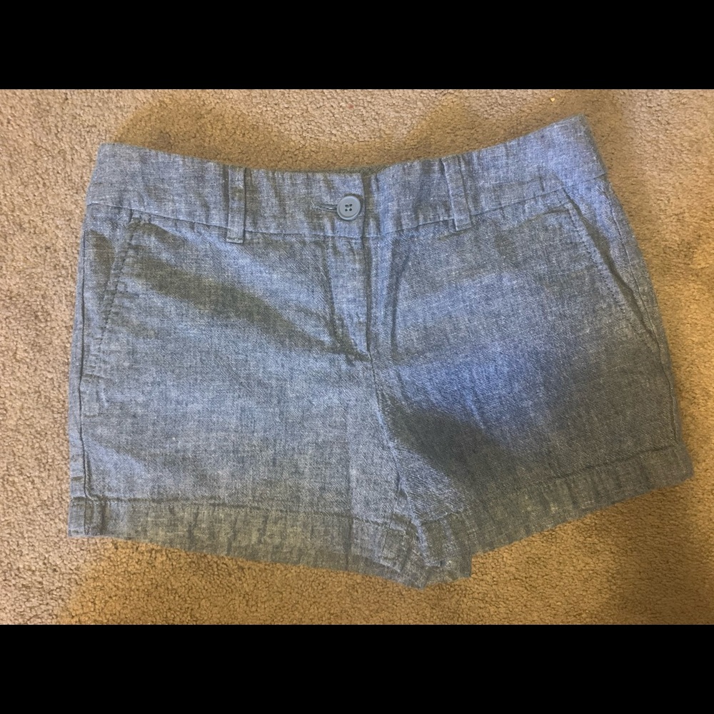 Loft women’s lightweight shorts size 4